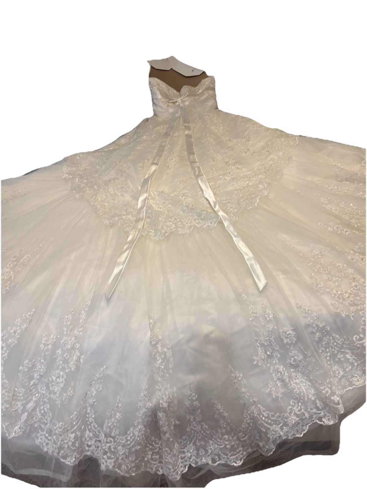 Professionally Cleaned Size 18 Wedding Dress With Built In Bustle. Stored In Box