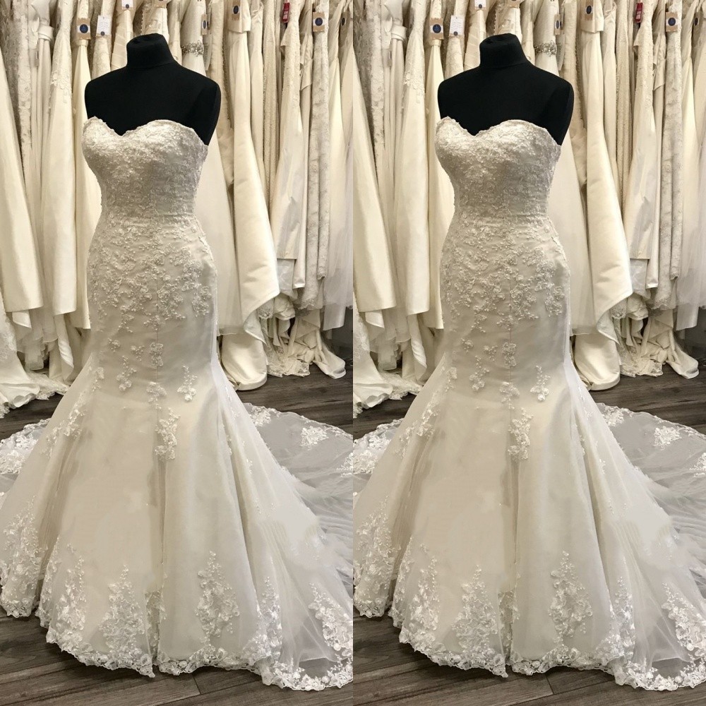 Mermaid Wedding Dresses Straplss Lace Appliques Beach Sweep Train Bridal Gown