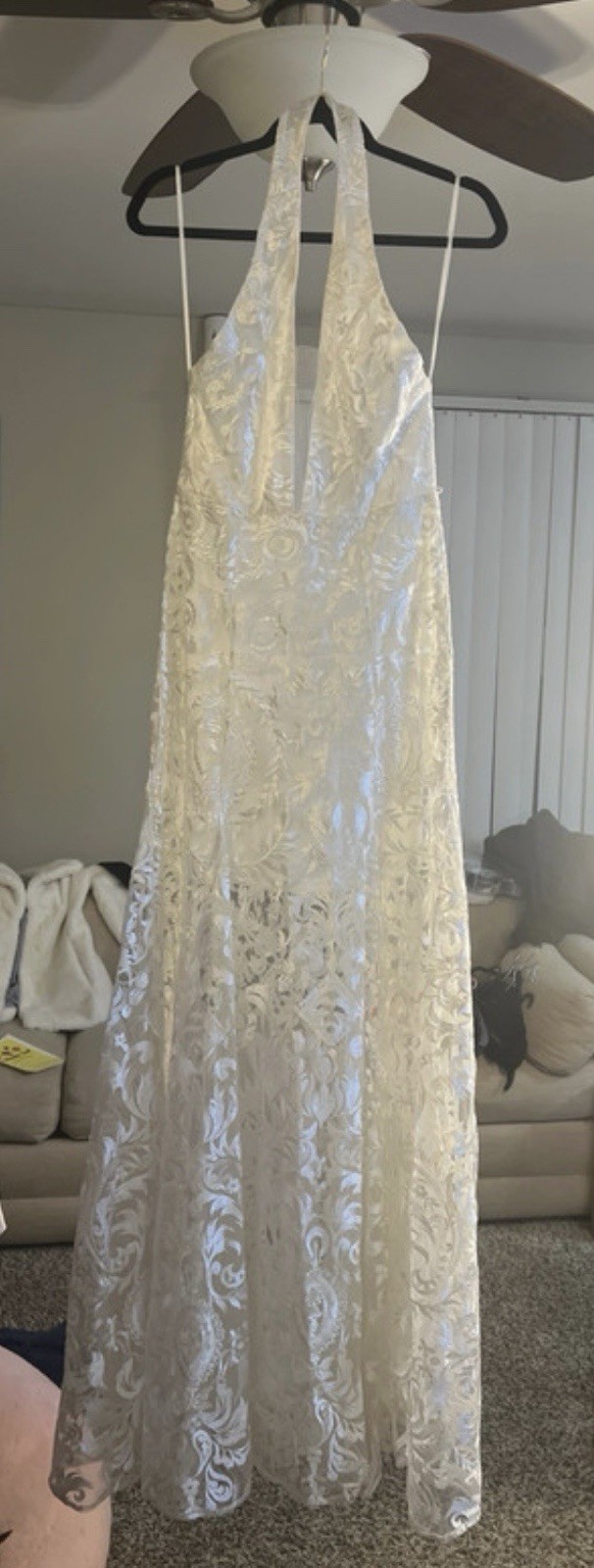 Ivory Sleeveless V-Neck Halter A-Line Full-Length Wedding Dress Gown