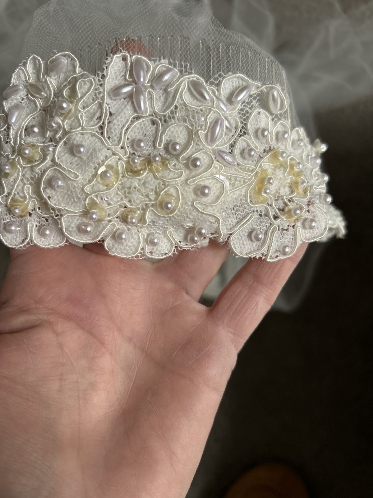 Elegant Oleg Cassini Wedding Dress Way below Cost / Cleaned : Size 10
