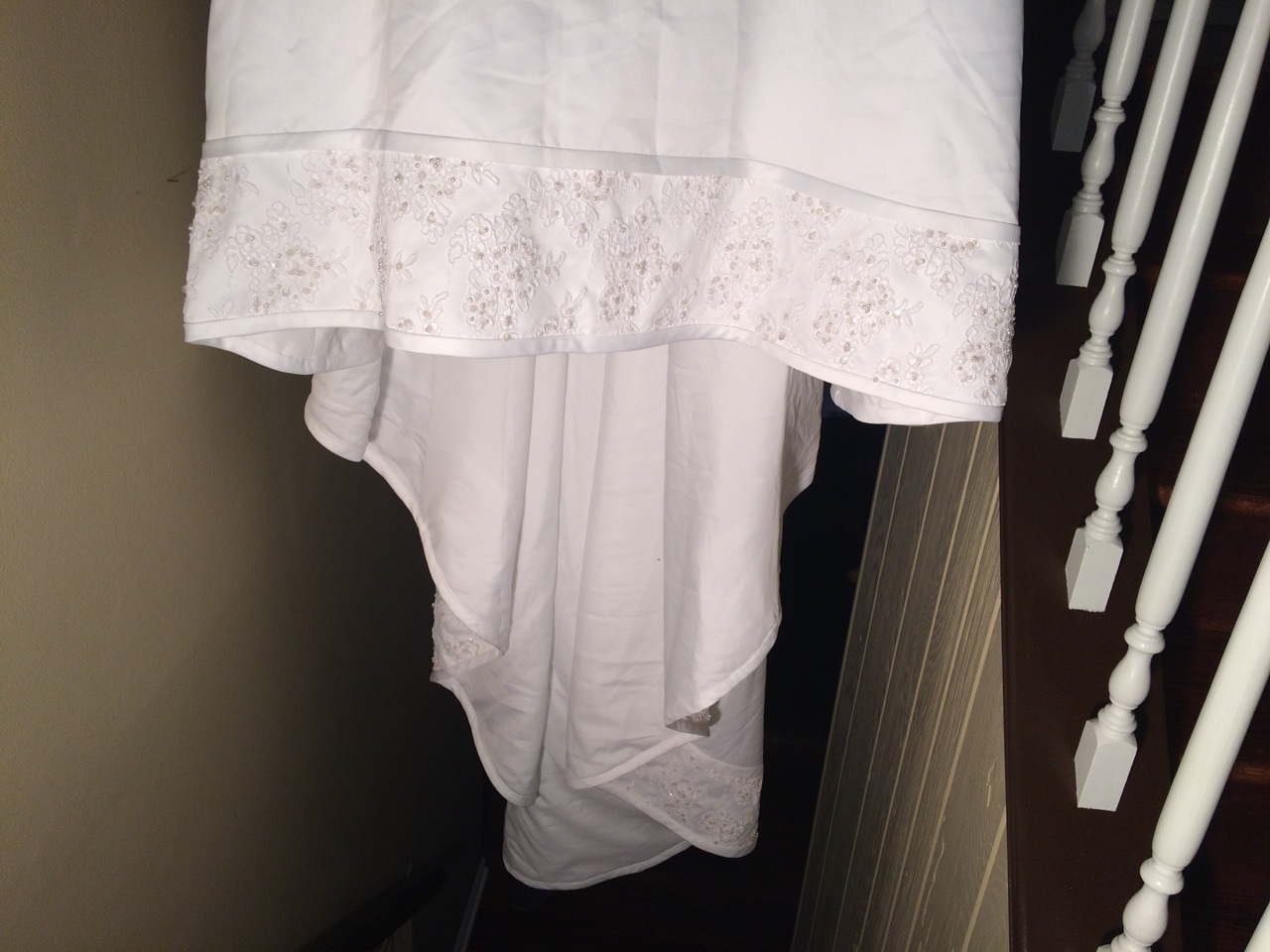 Size 8 Ashley Jordan wedding dress style v293