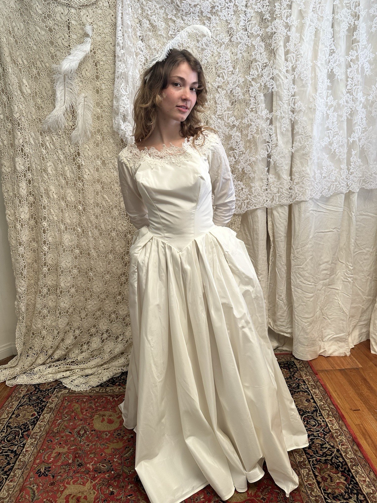 1950s Ivory Lace Square Neck Long Sleeve Ball Gown Full-Length Wedding Dress