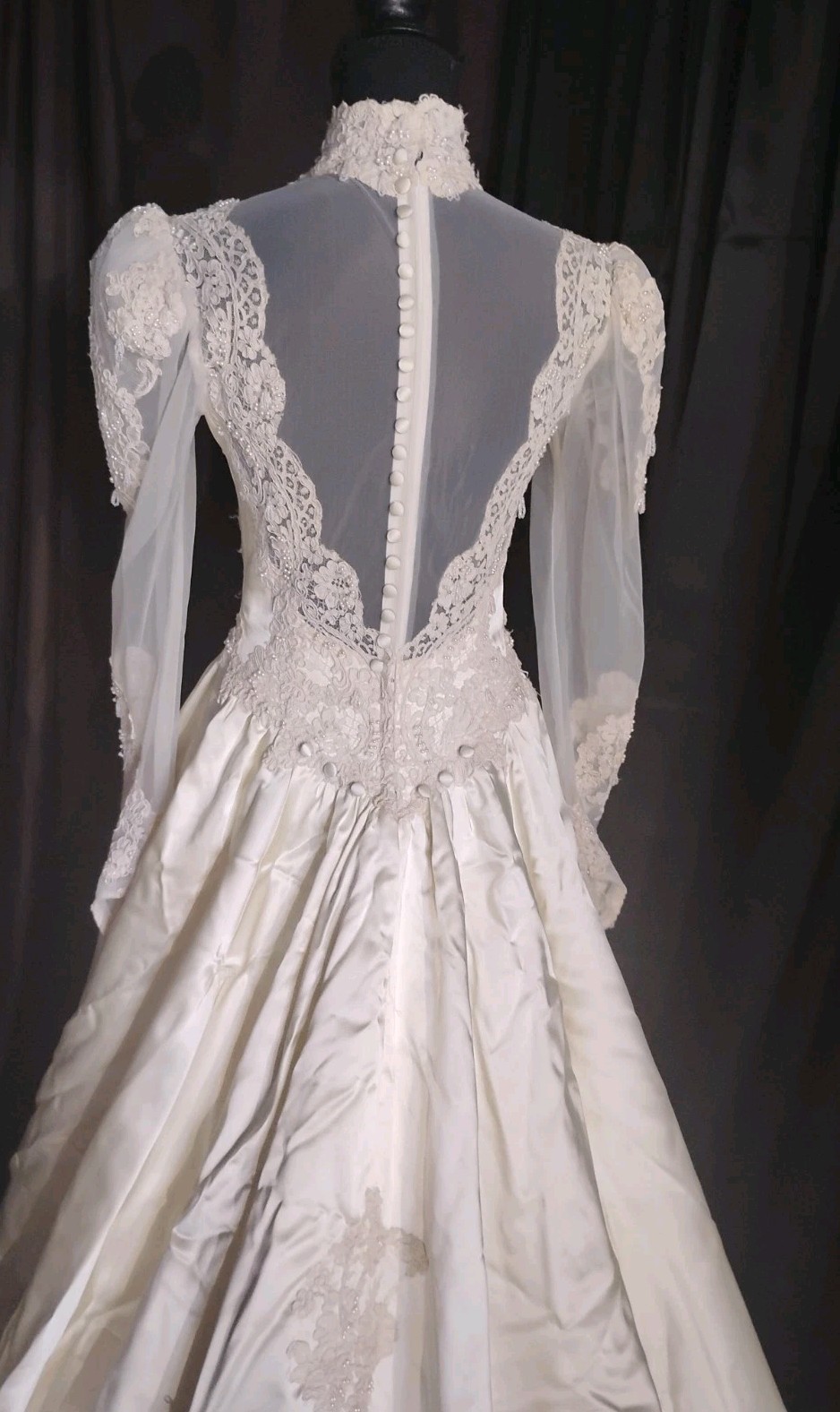 High Neck Ivory Train Sz M Hanging Bustle Beads Wedding Gown Dress