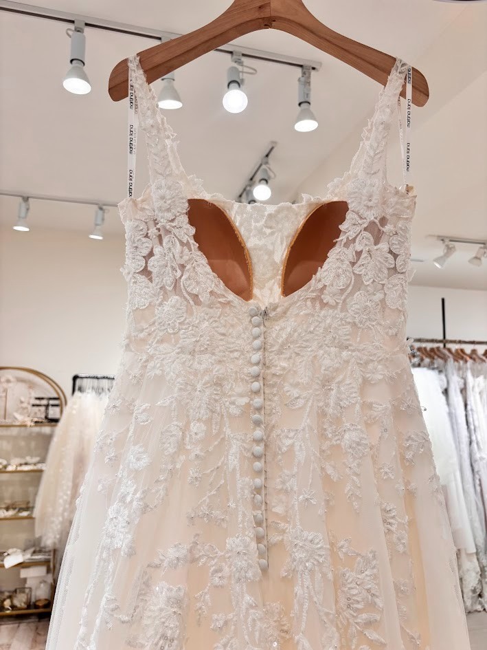 Martina Liana Wedding Dress – Sample Size 10, Never Worn, Never Altered