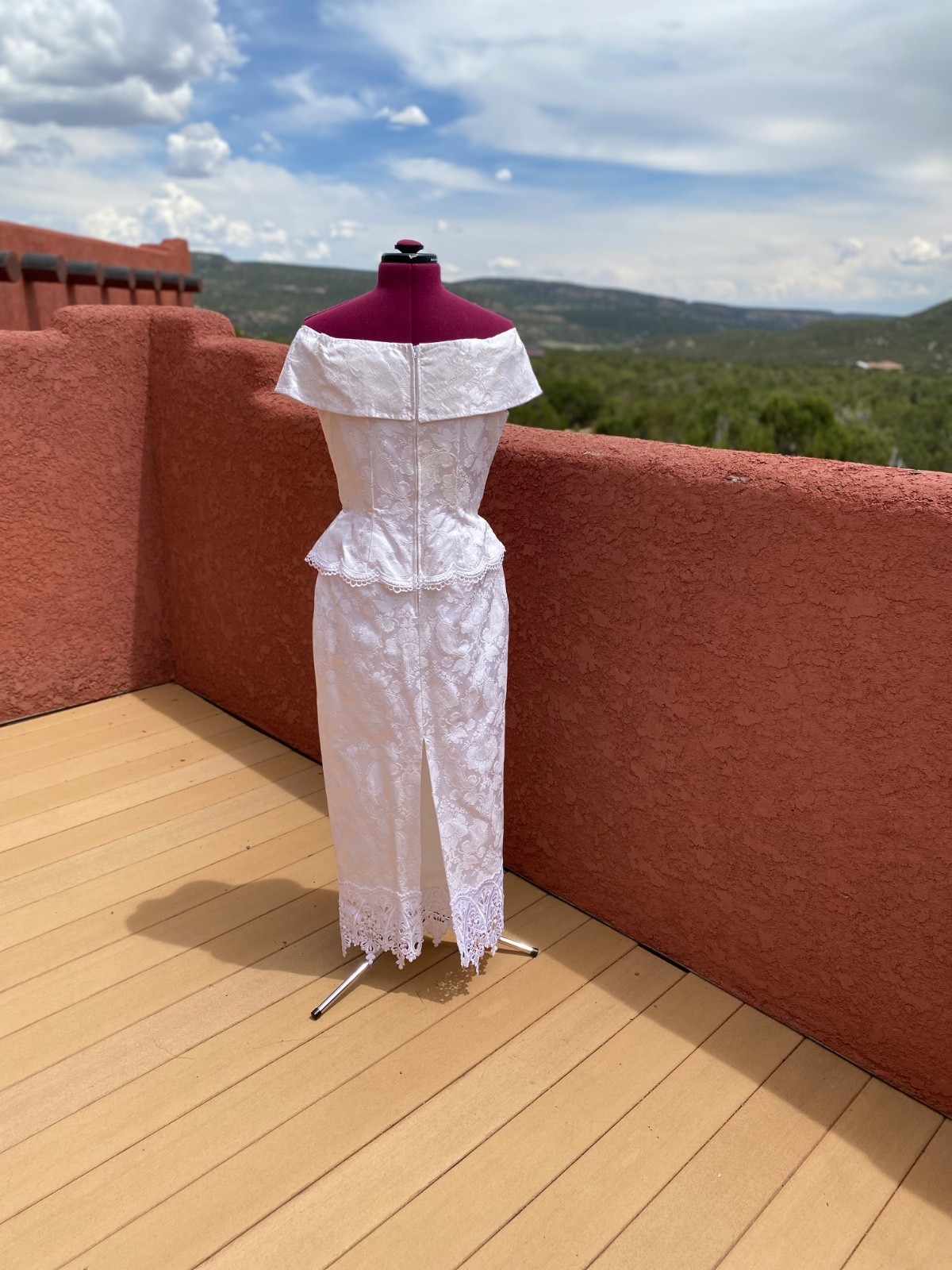 Bride dress, 8, vintage Jessica McClintock, off shoulder, removable over skirt