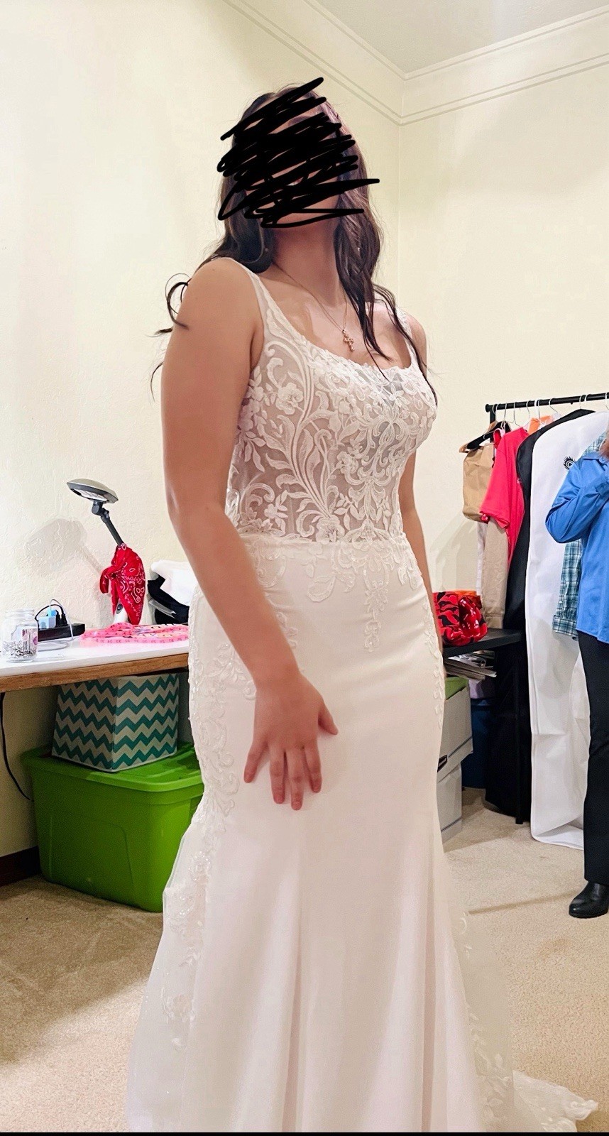 Bella Rose White Sleeveless Square Neck Lace Beaded Mermaid Train Button Back