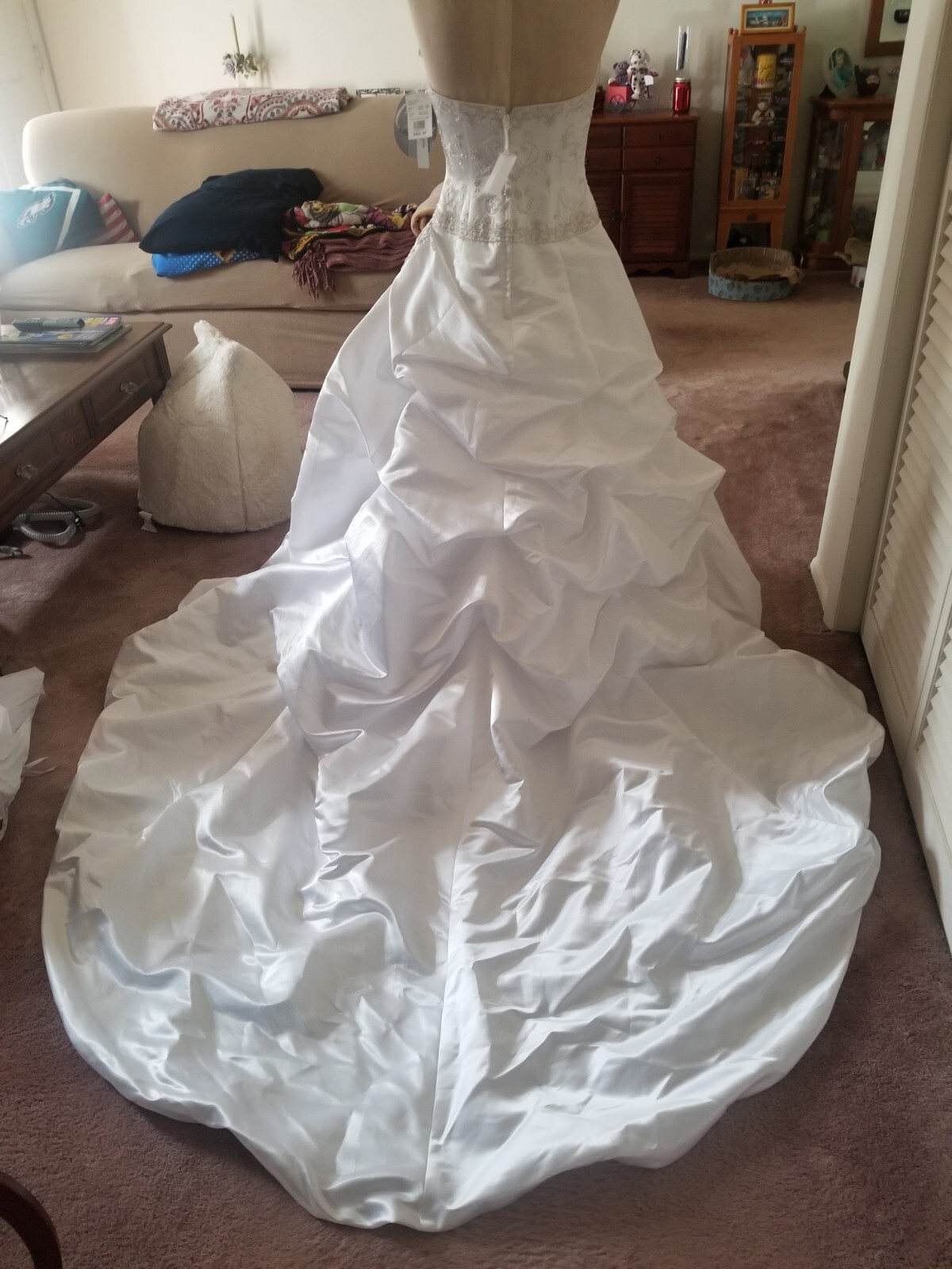 Oleg Cassini Wedding Gown Size 4 NWT