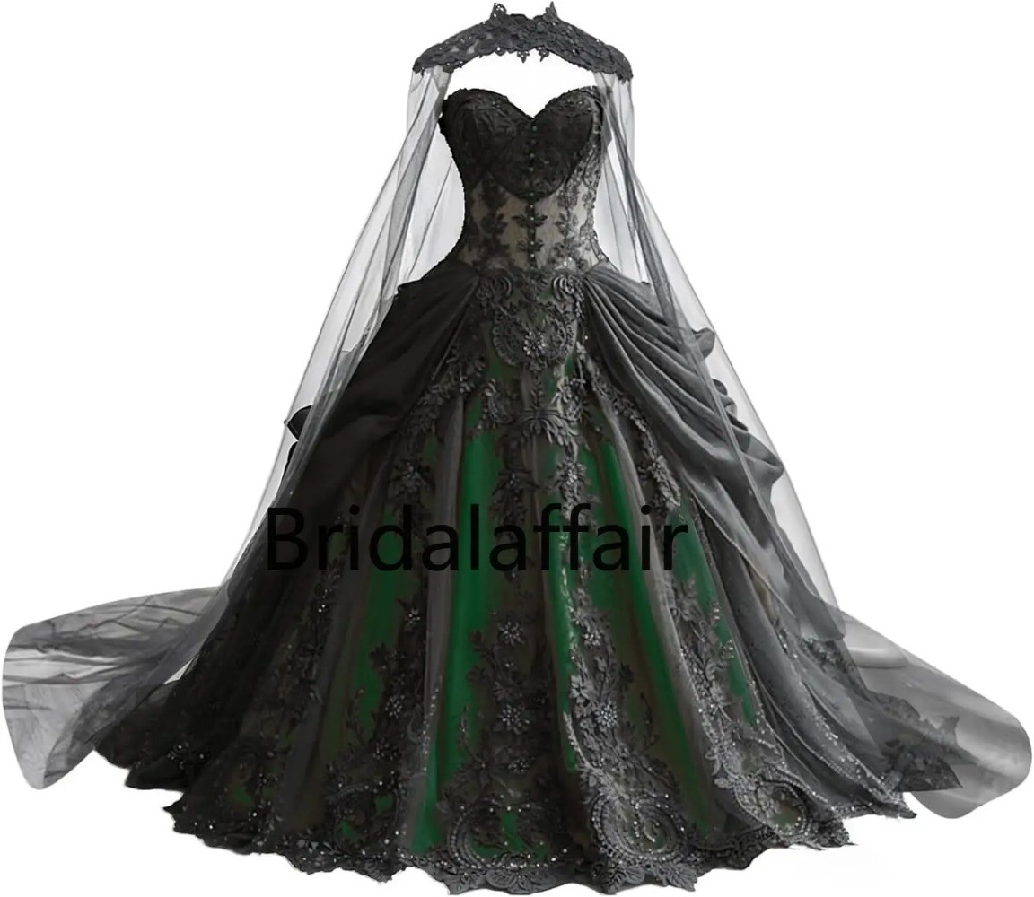 Gothic Weeding Dresses Lace Applique Bridal Dresses Tiered Tulle with Cape