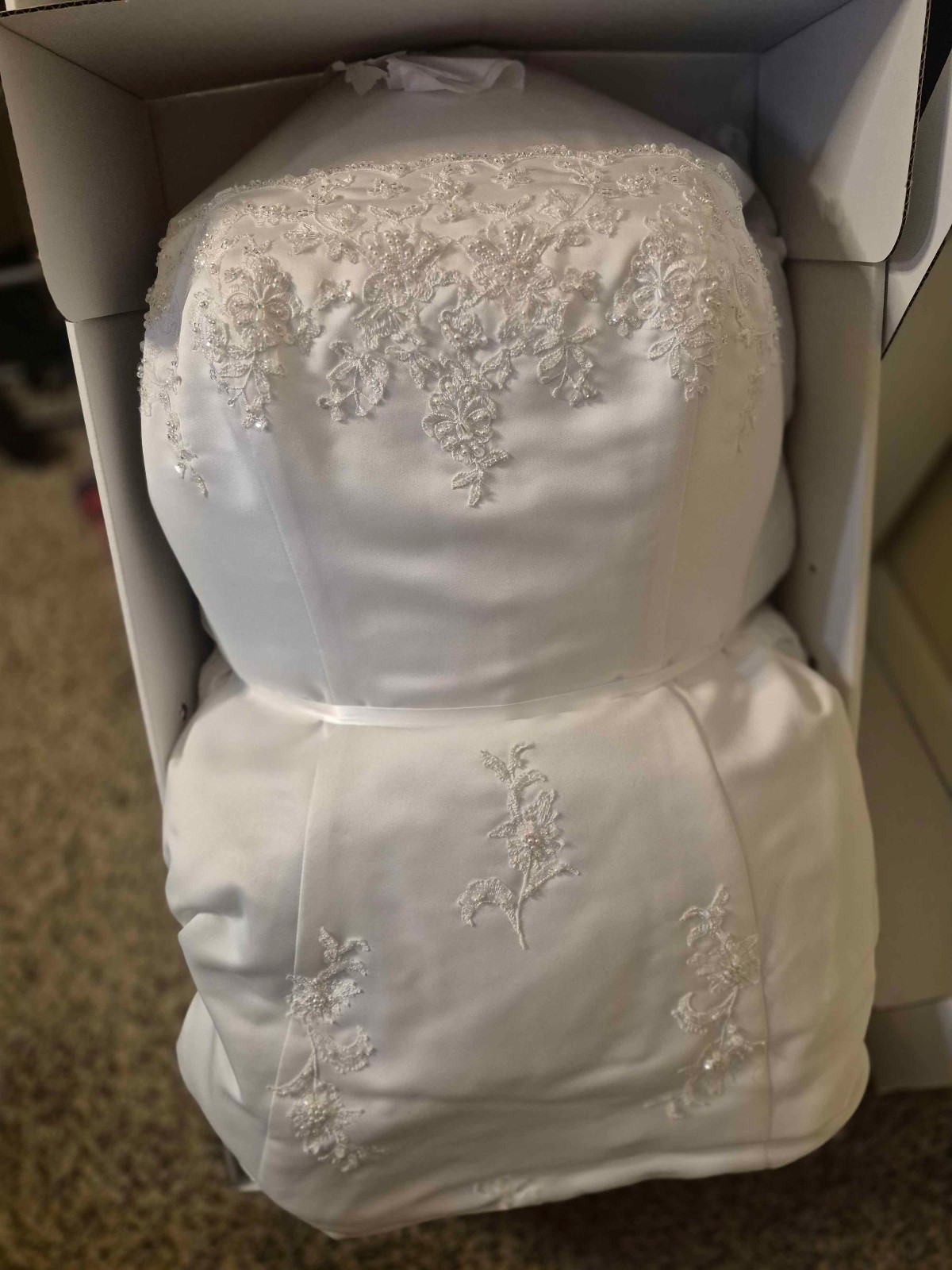 Wedding dress davids bridal excellent condition ballroom sleeveless