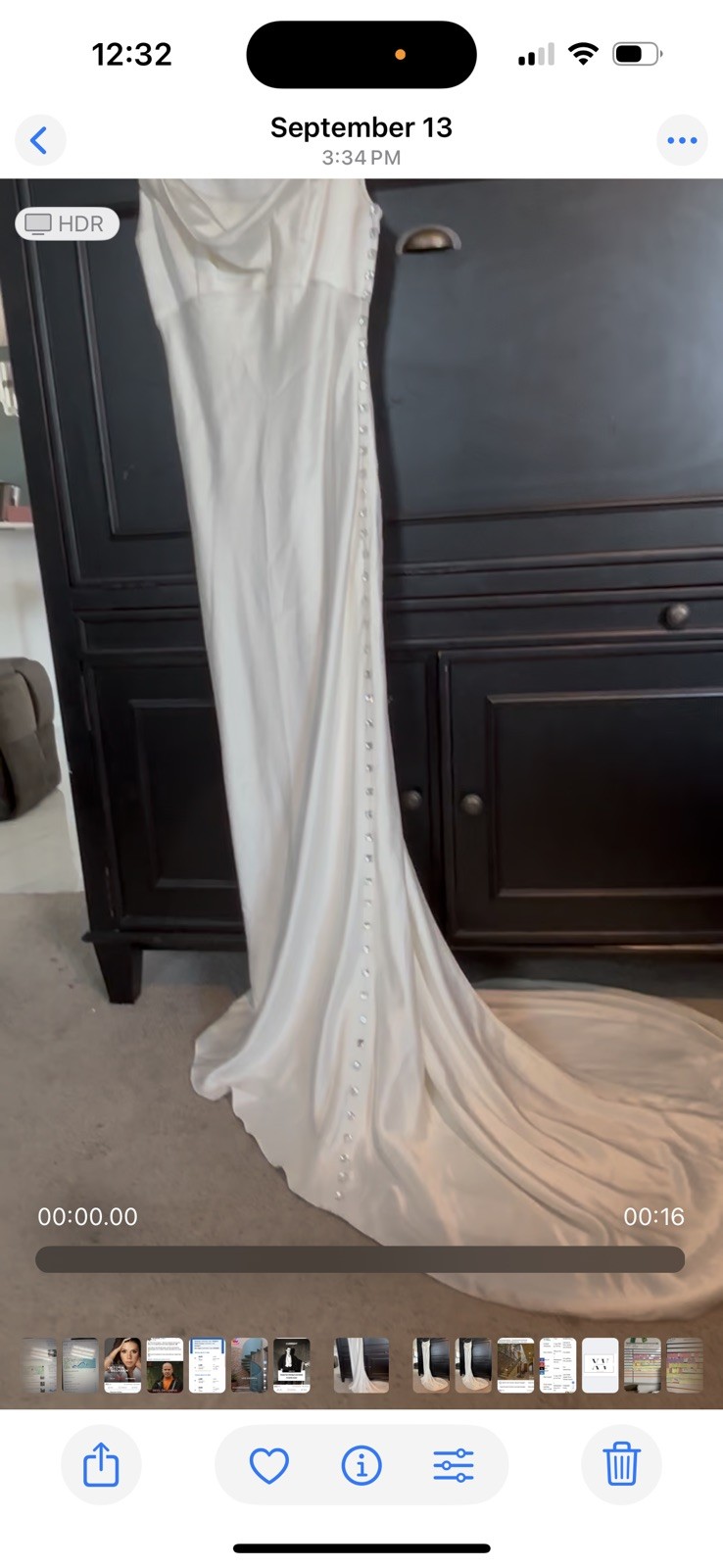 Ivory Bridal Gown Size 4 Crystal Buttons Wedding Dress