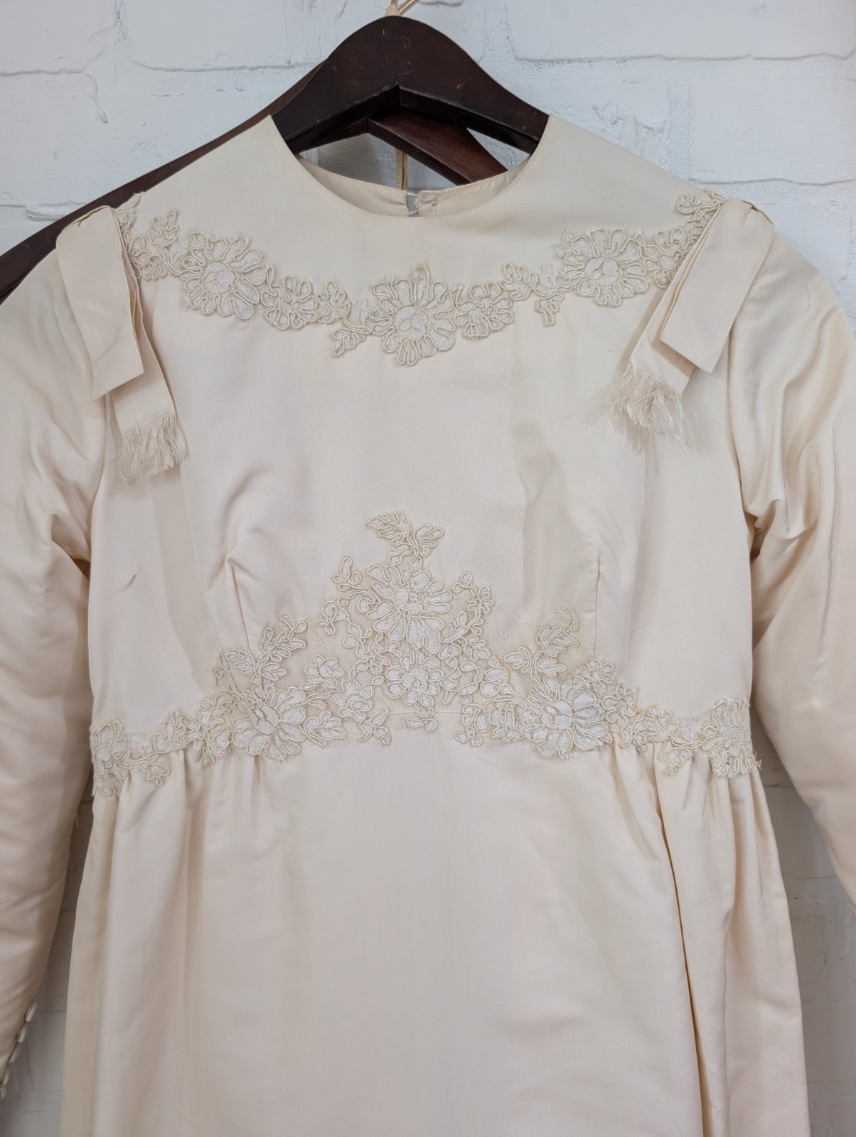 Vintage 1960’s Beige Empire Waist Wedding Dress – Petite
