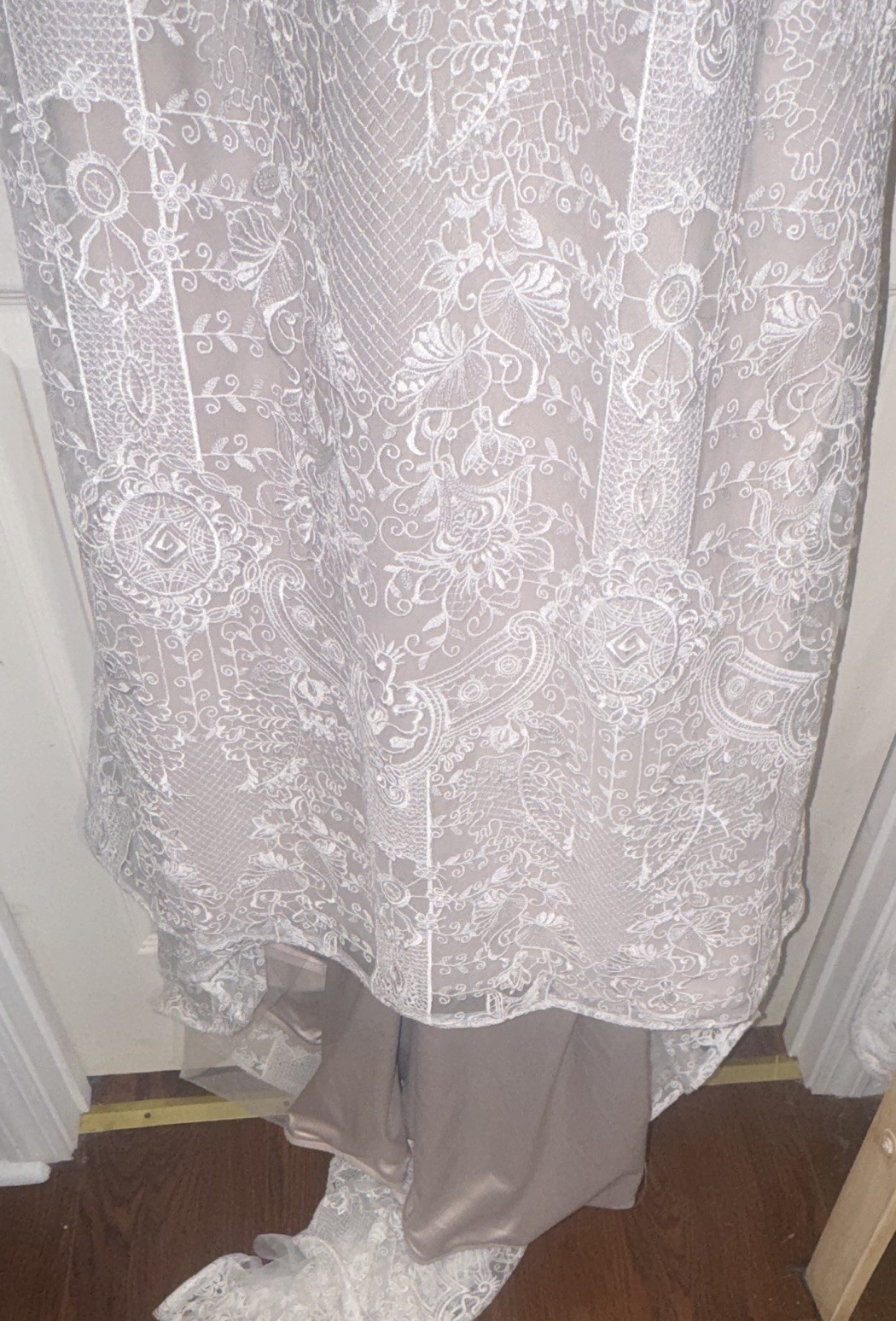 NWOT – Evie Young Jett Boho Style Wedding Dress Size 14