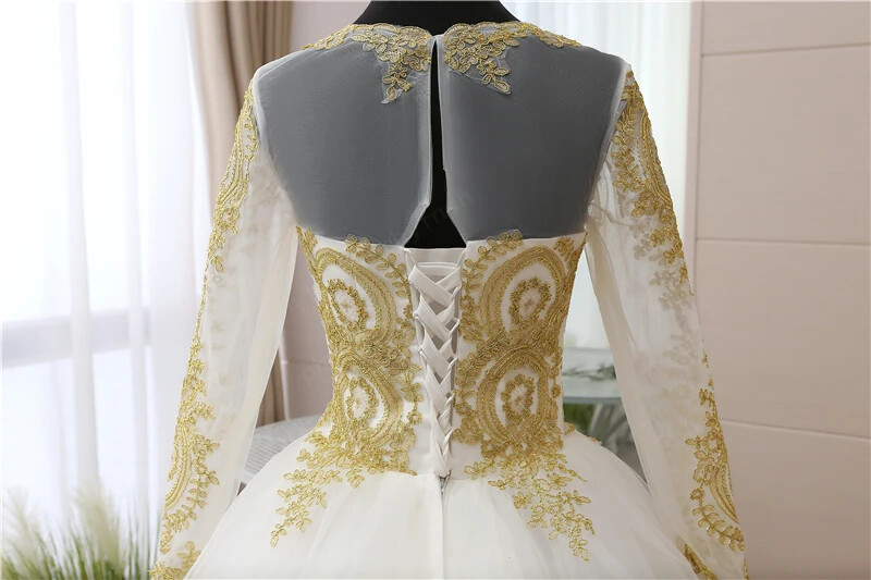 Muslim Golden Wedding Dress Round Neck Long Sleeve Lace Decal Bridal Dress
