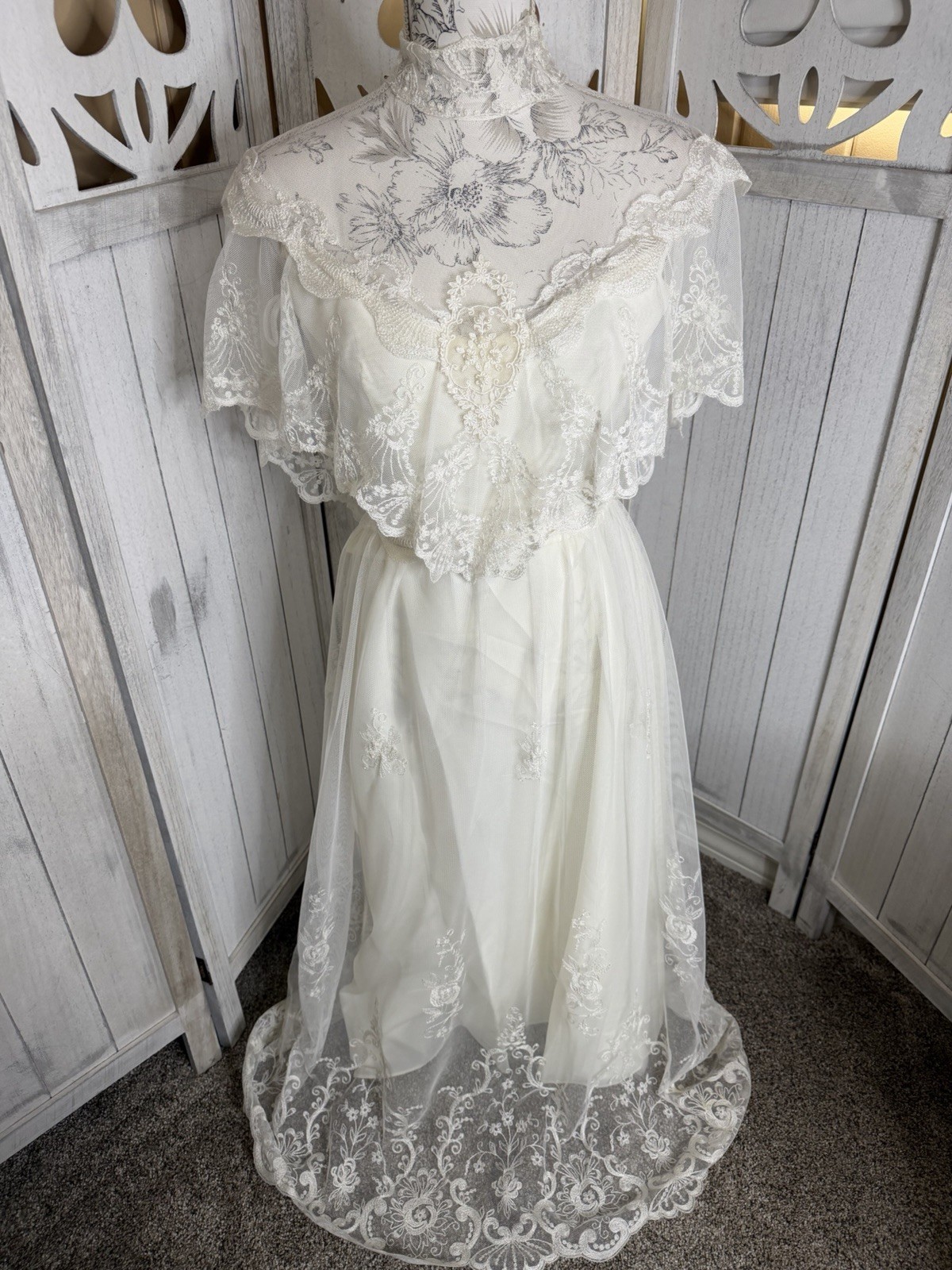 Vintage 50s 60s Alfred Angelo Lace High Neck Wedding Gown Victorian Prairie XS