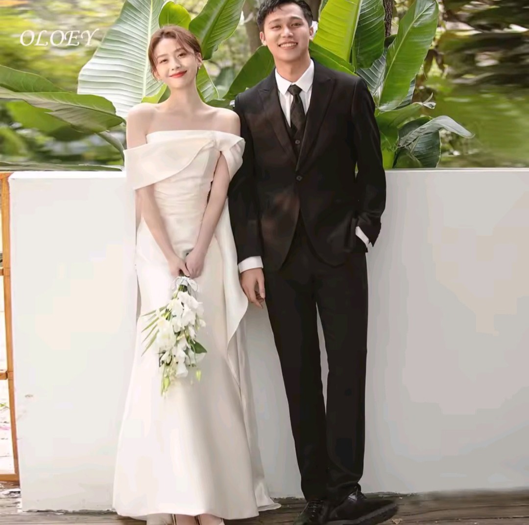 OLOEY Simple Off Shoulder A Line Satin Floor Length Ivory Wedding Dress