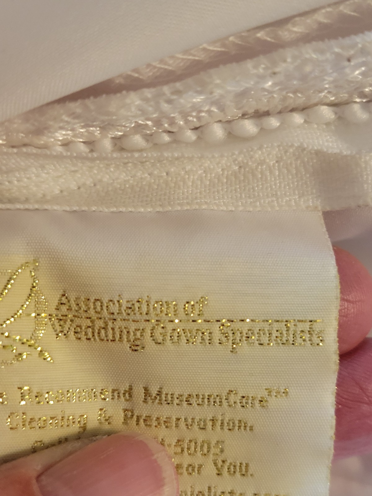 White Lace Overlay Wedding Dress, Fully Lined. Hi/Lo Style w/Sweetheart Neckline