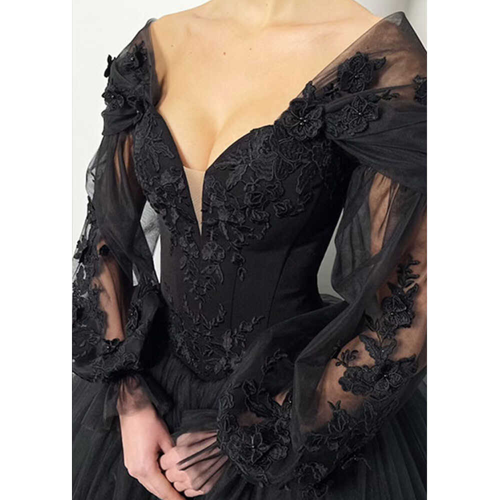 Black Wedding Dresses V Neck Lace Appliques Long Sleeves Gothic Bridal Gowns