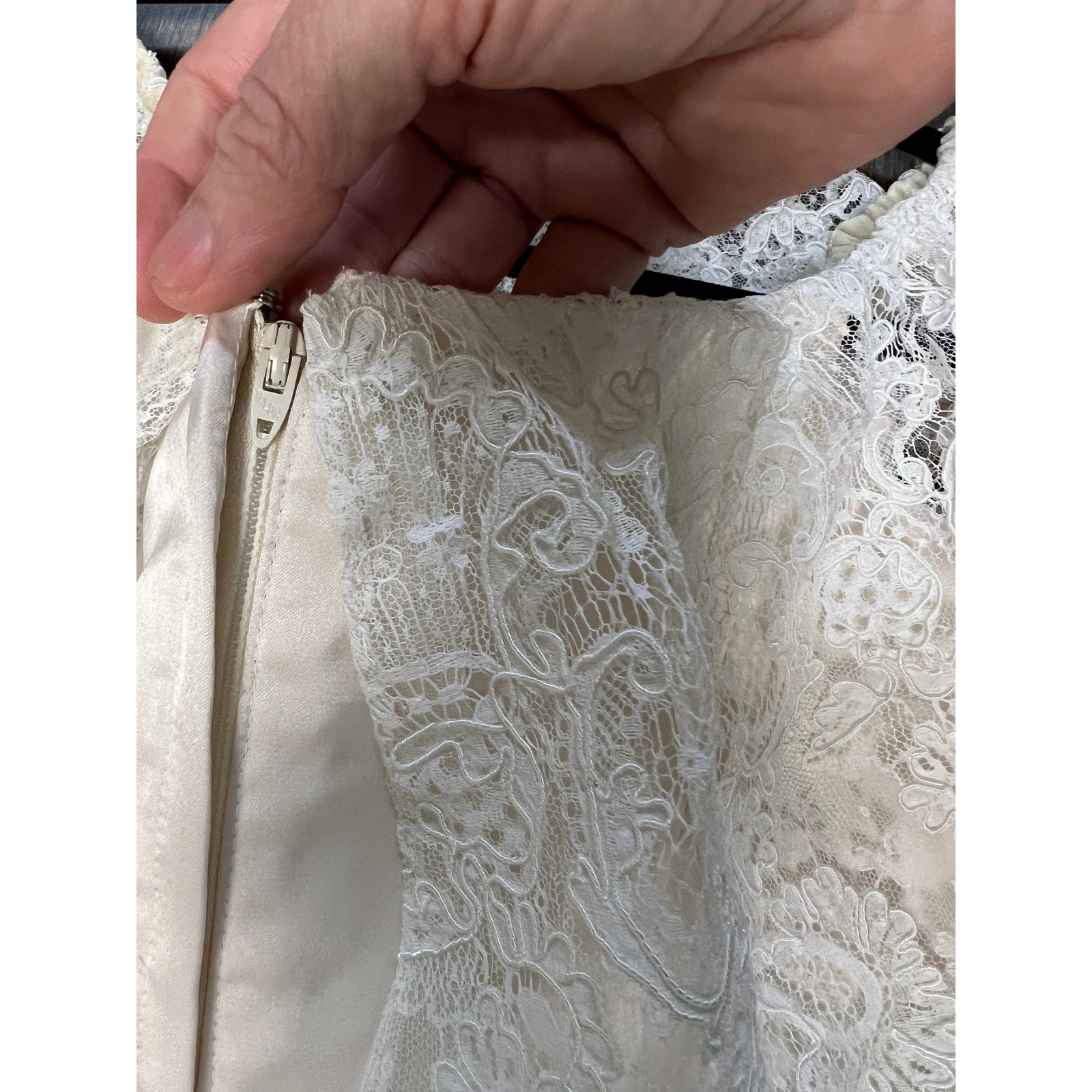 VTG House of Bianchi Dress Cream Satin Lace Off Shoulder Wedding Bridal Chiffon