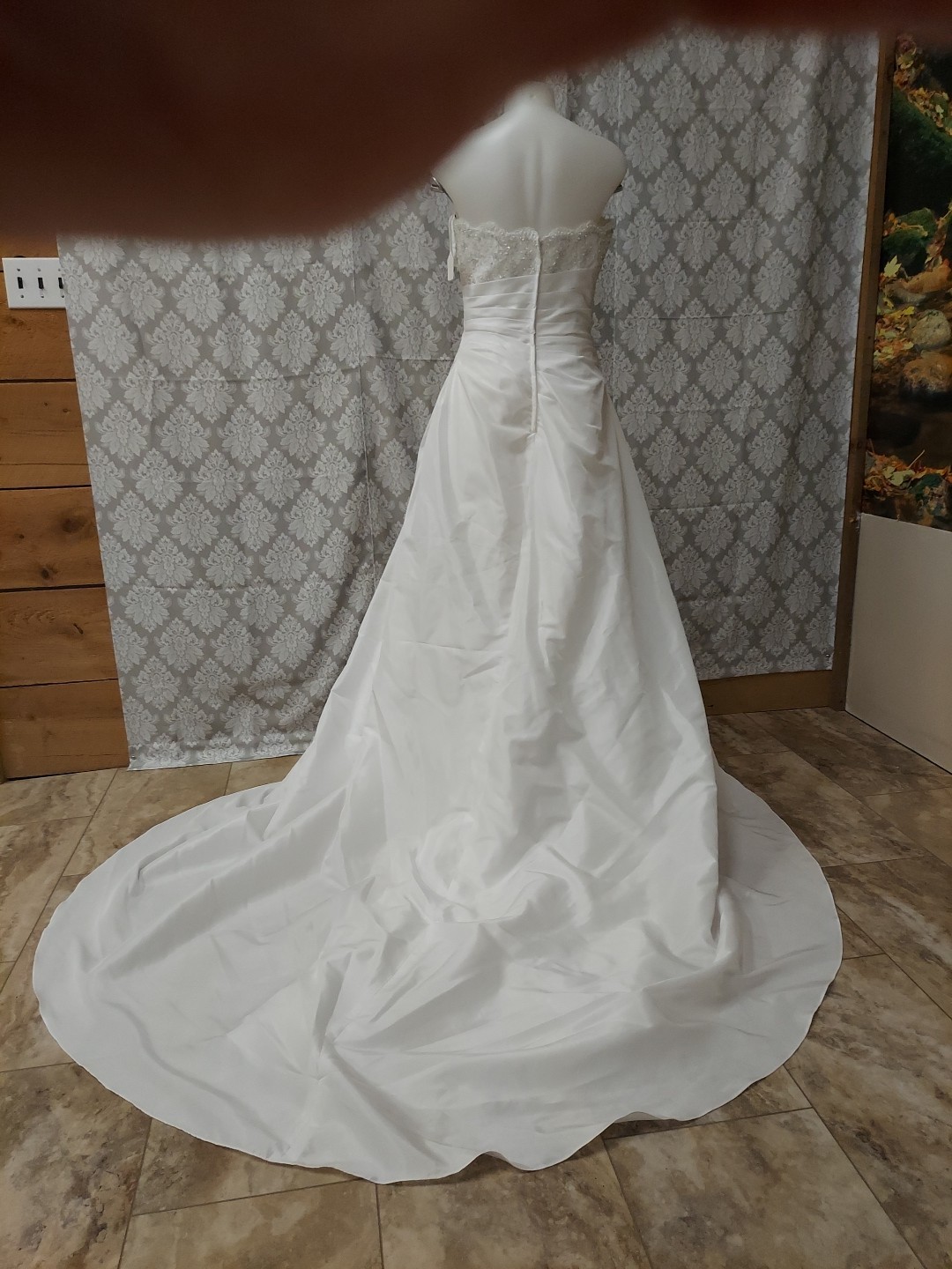 **Edan Bridal Size 8 White Beaded Embroderery Pleated Torso Wedding Dress**