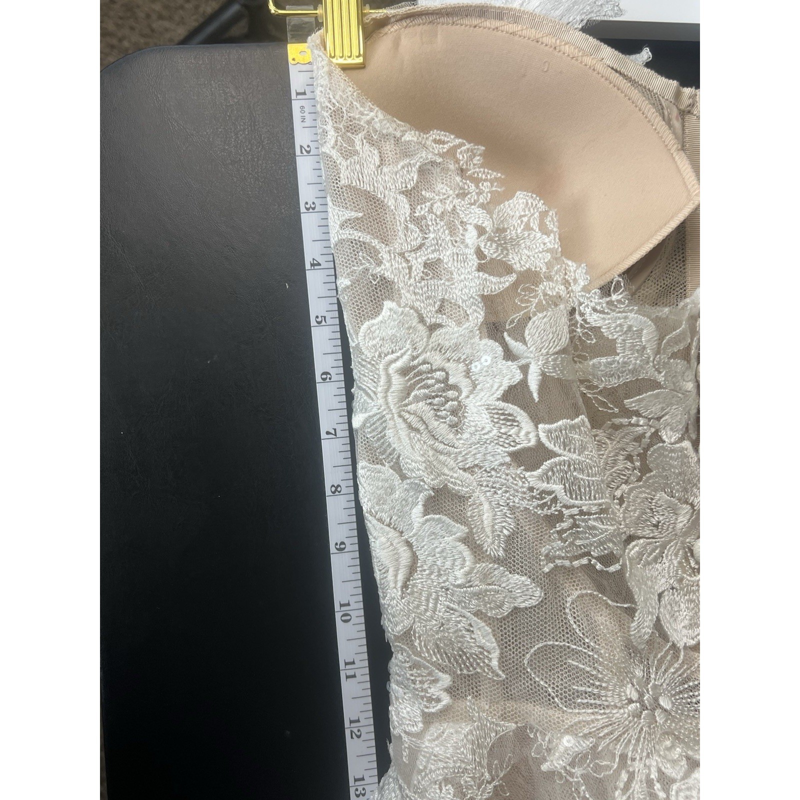 MONIQUE LHUILLIER WEDDING DRESS WITH VEIL FLORAL EXC CONDITIONLACE XXS CORSETTE