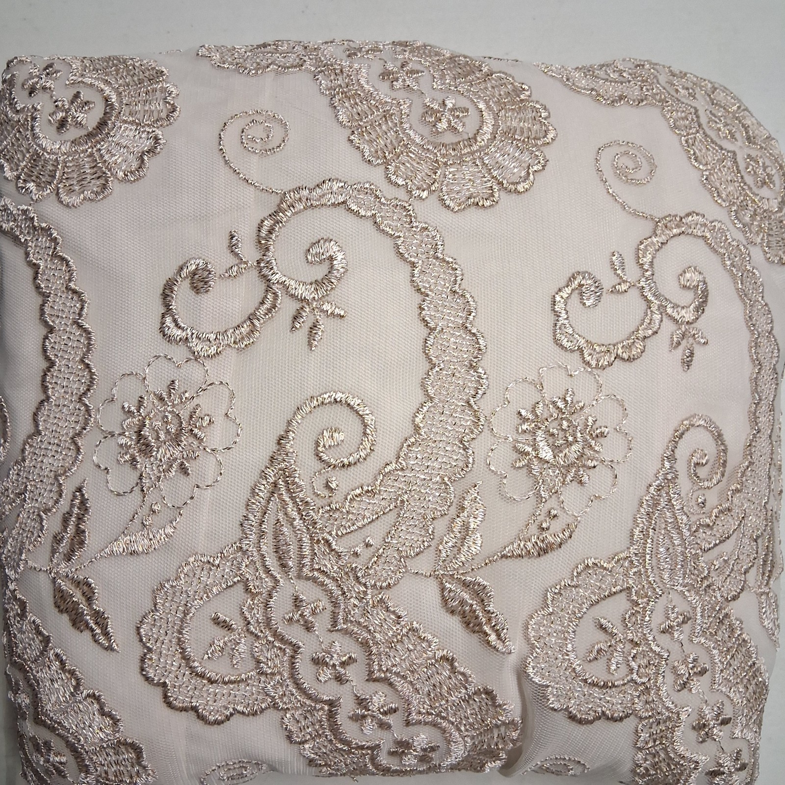 Babi Su Ivory Lace Long Sleeve Intricate Embroidery Midi Wedding Dress Xsmall