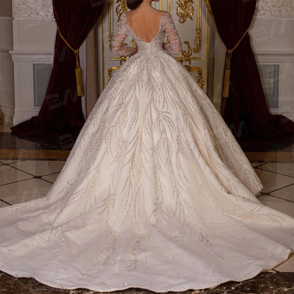Luxury Wedding Dresses Sweetheart Neck Long Sleeves Backless Beaded Brial Gowns
