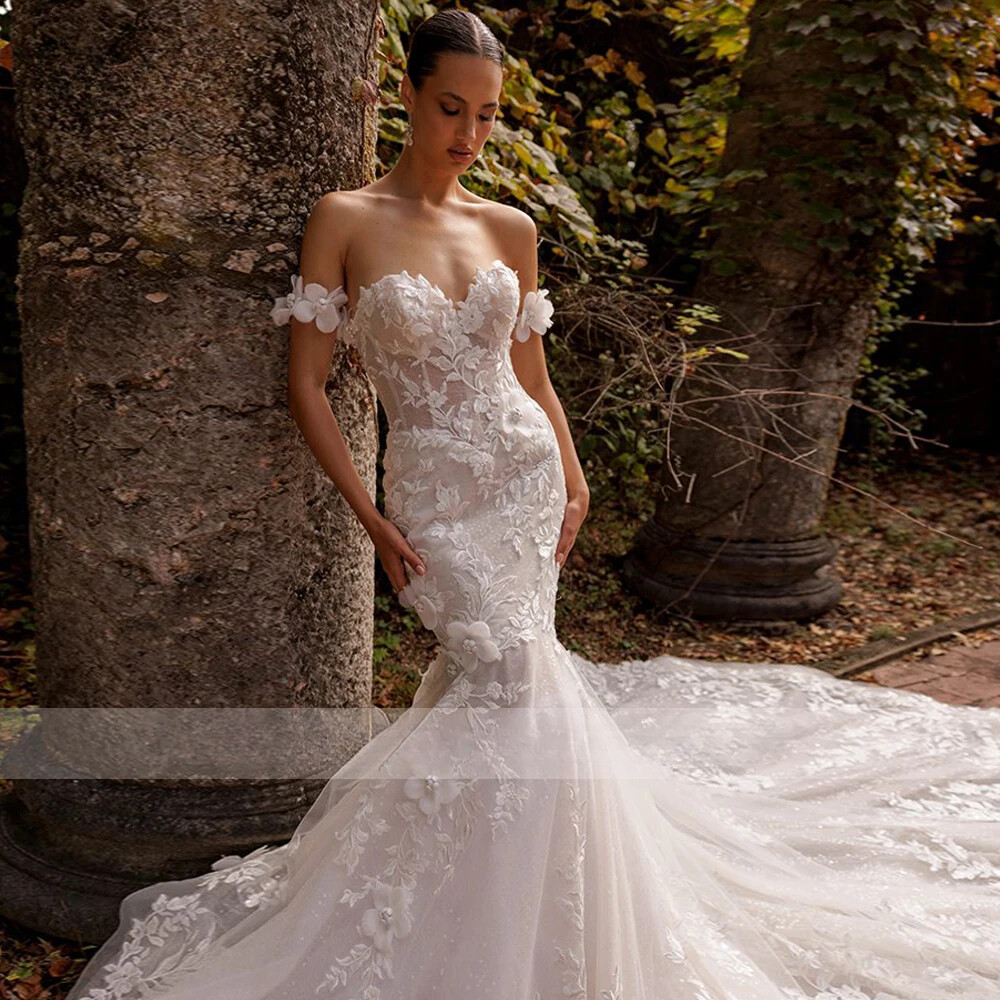 Sexy Mermaid Wedding Dresses Strapless Lace Flower Appliques Beach Bridal Gowns