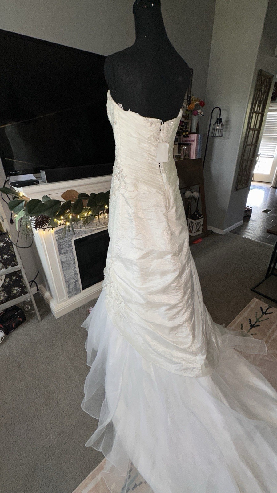 White Silver Strapless Embroidered Ball Gown Wedding Dress Size 14