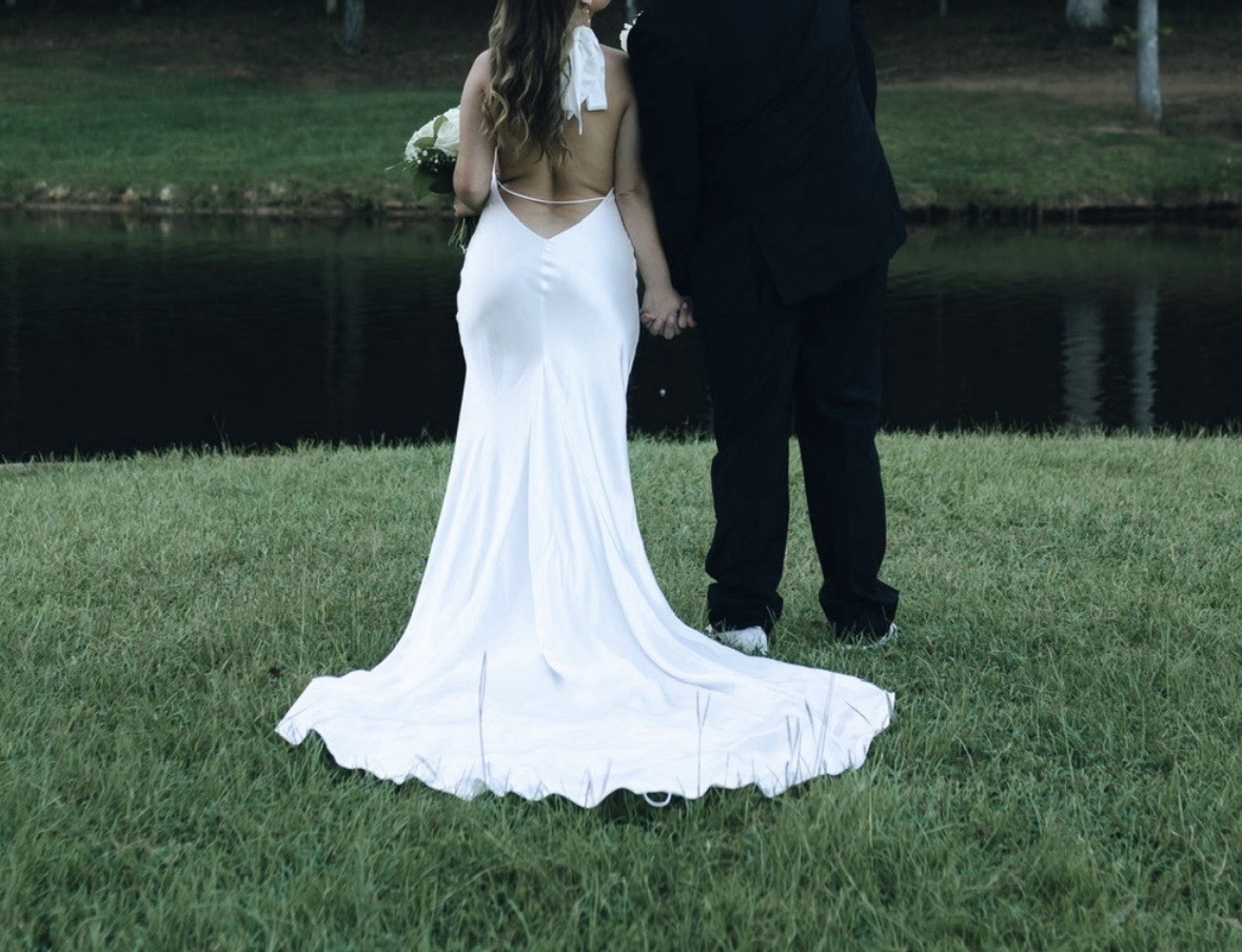 ✨ Grace Loves Lace Goldie Wedding Dress – Size Medium ✨ Selling my Grace Loves