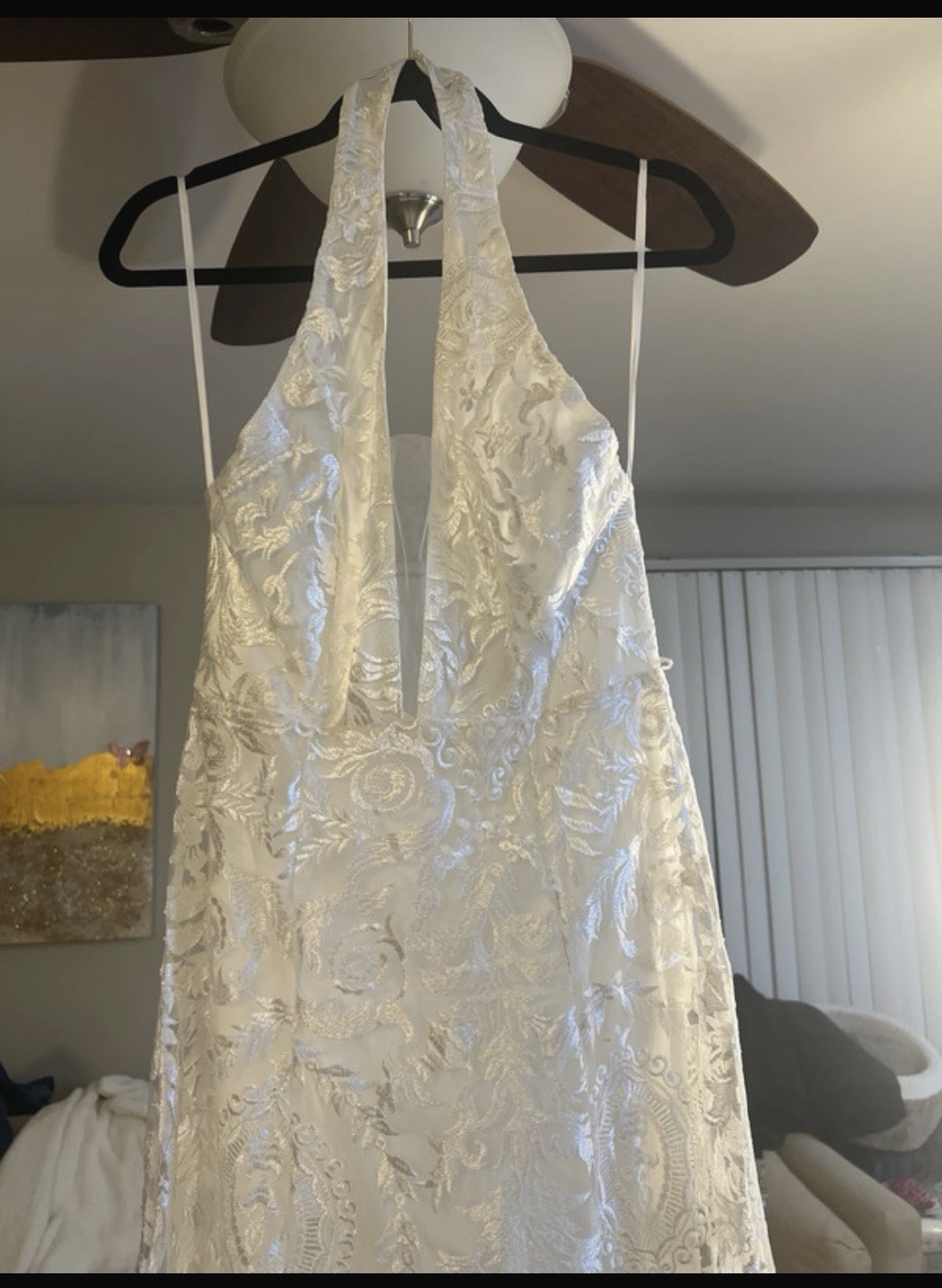 Ivory Sleeveless V-Neck Halter A-Line Full-Length Wedding Dress Gown