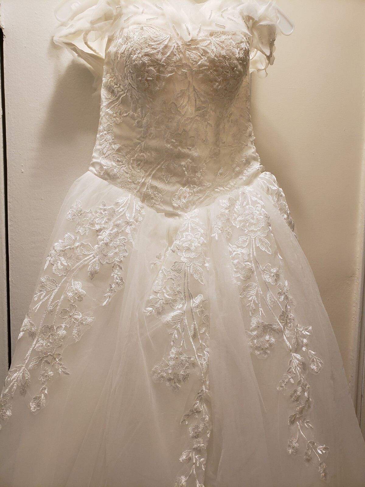 Wedding Dress A-Line Bridal Lace Adjustable Embroidered Ribbon Corset Ivory