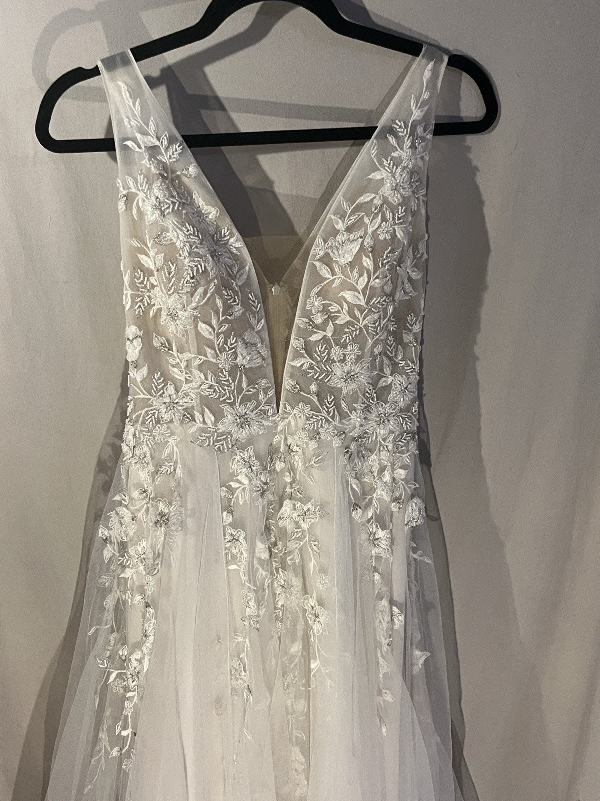 Watters Wtoo Women’s Wedding Gown Deep V 0P