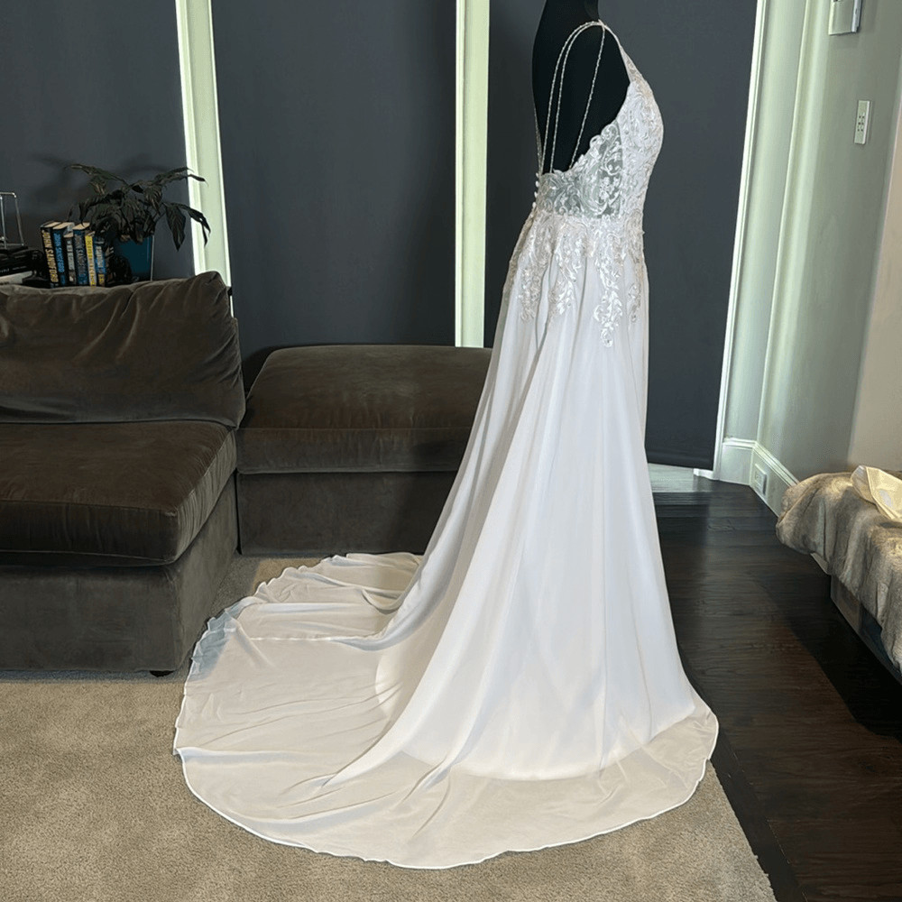 Women’s White Chiffon Wedding Dress Leg Split Zip Up Back Beaded Straps Size 12