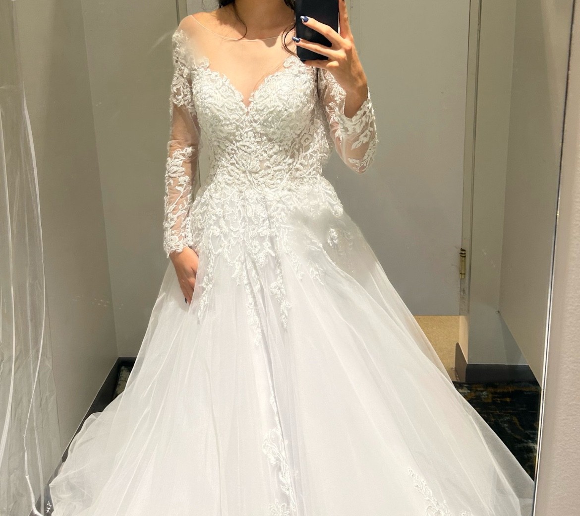 NEVER WORN Deklaire Bridal Wedding Dress with Tiara and Veil XS NWT