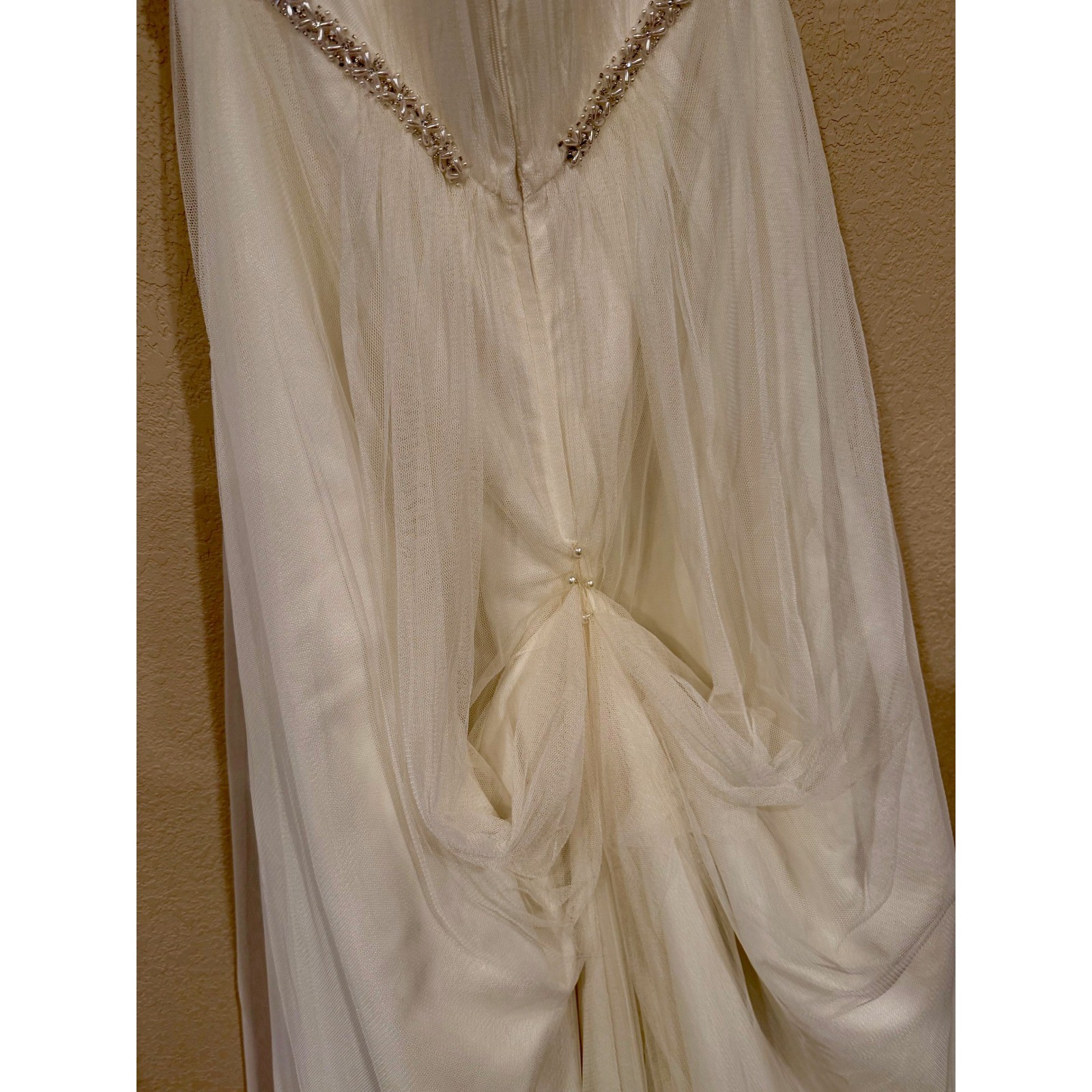 Davids Bridal Ivory Strapless Tulle Wedding Gown Size 8 Embellished Waist Beaded