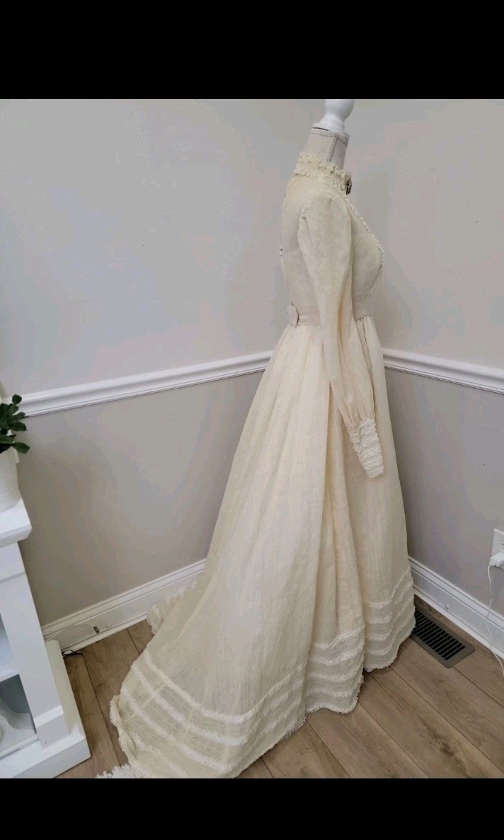 VTG Edwardian Revival Wedding Dress – High Neck Lace Long Sleeve Prairie Gown W6