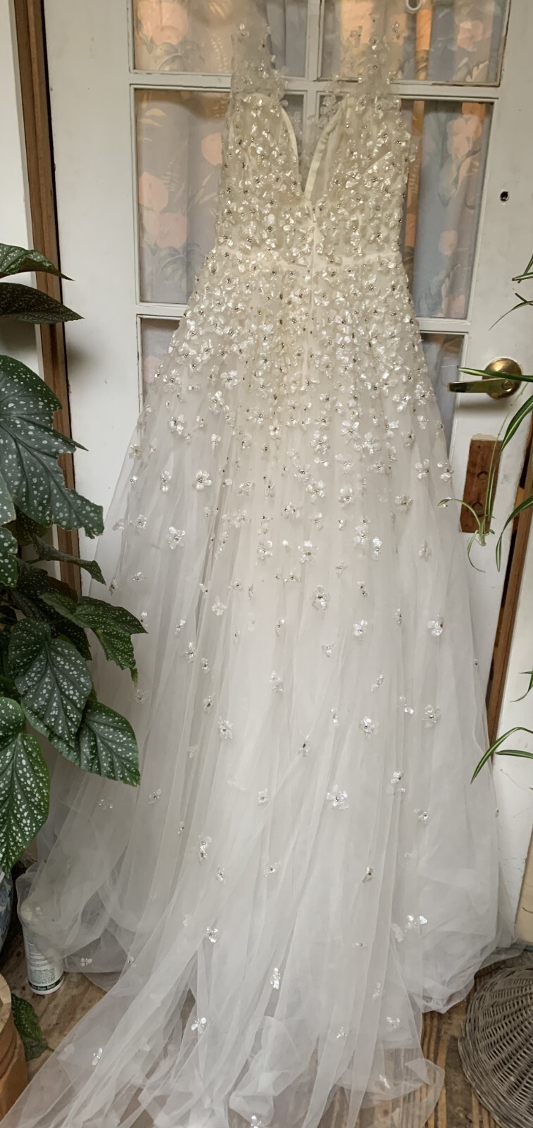 Amsale Blue Label Callie Wedding Gown Size 2, Pearl / Crystal Hand Beaded, NYC