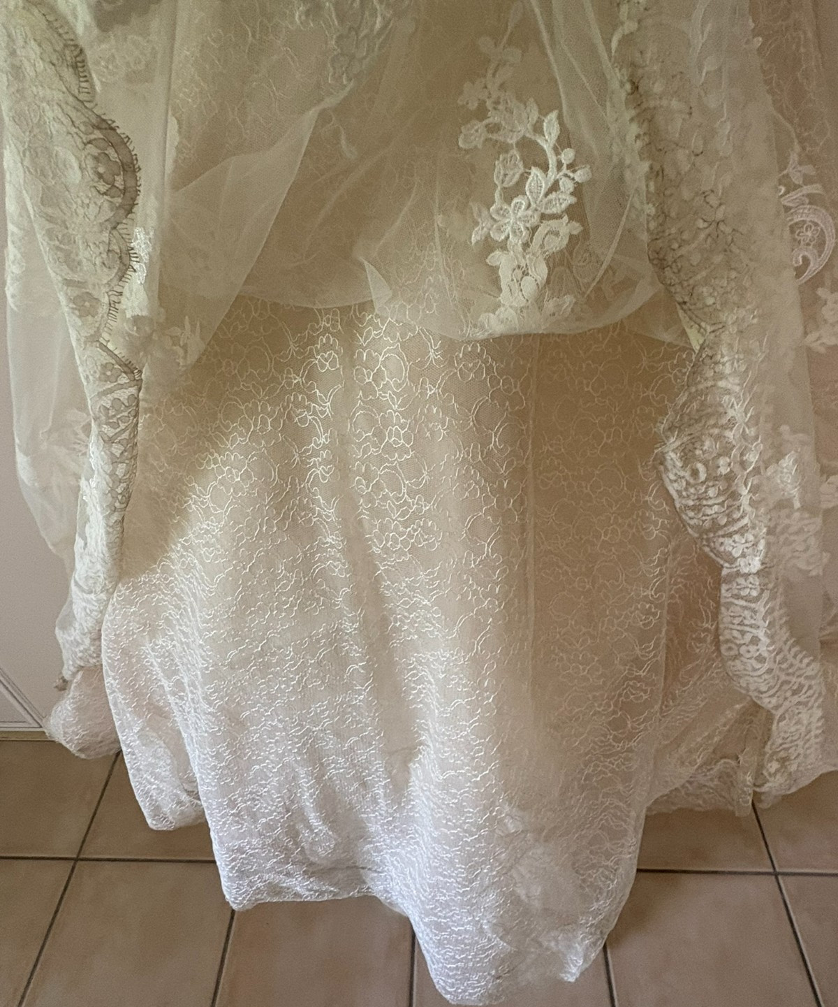 Provnias PrimaDonna Ivory and Beige A Line Size 12 (AU) Wedding Dress