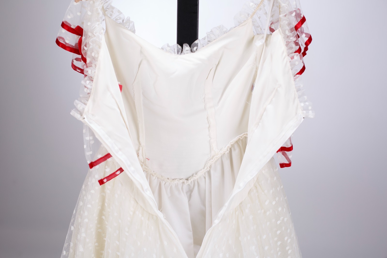 VTG Flirtations by Alfred Angelo Dotted Tull Southern Ball Gown Ivory Size 3/5