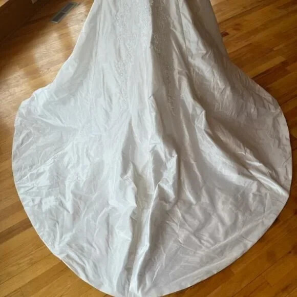 * Maggie Sottero Cream Beaded Taffeta Strapless Wedding Gown Bridal Dress Size 4