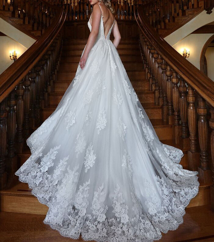 Ashley & Justin Bride 10714 Wedding Dress 10 Ivory Ball Gown Lace Illusion