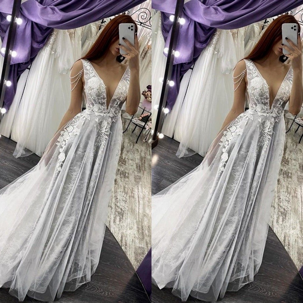 Beach Wedding Dresses V Neck Beaded Sleeveless Lace Tulle Boho Bridal Gowns