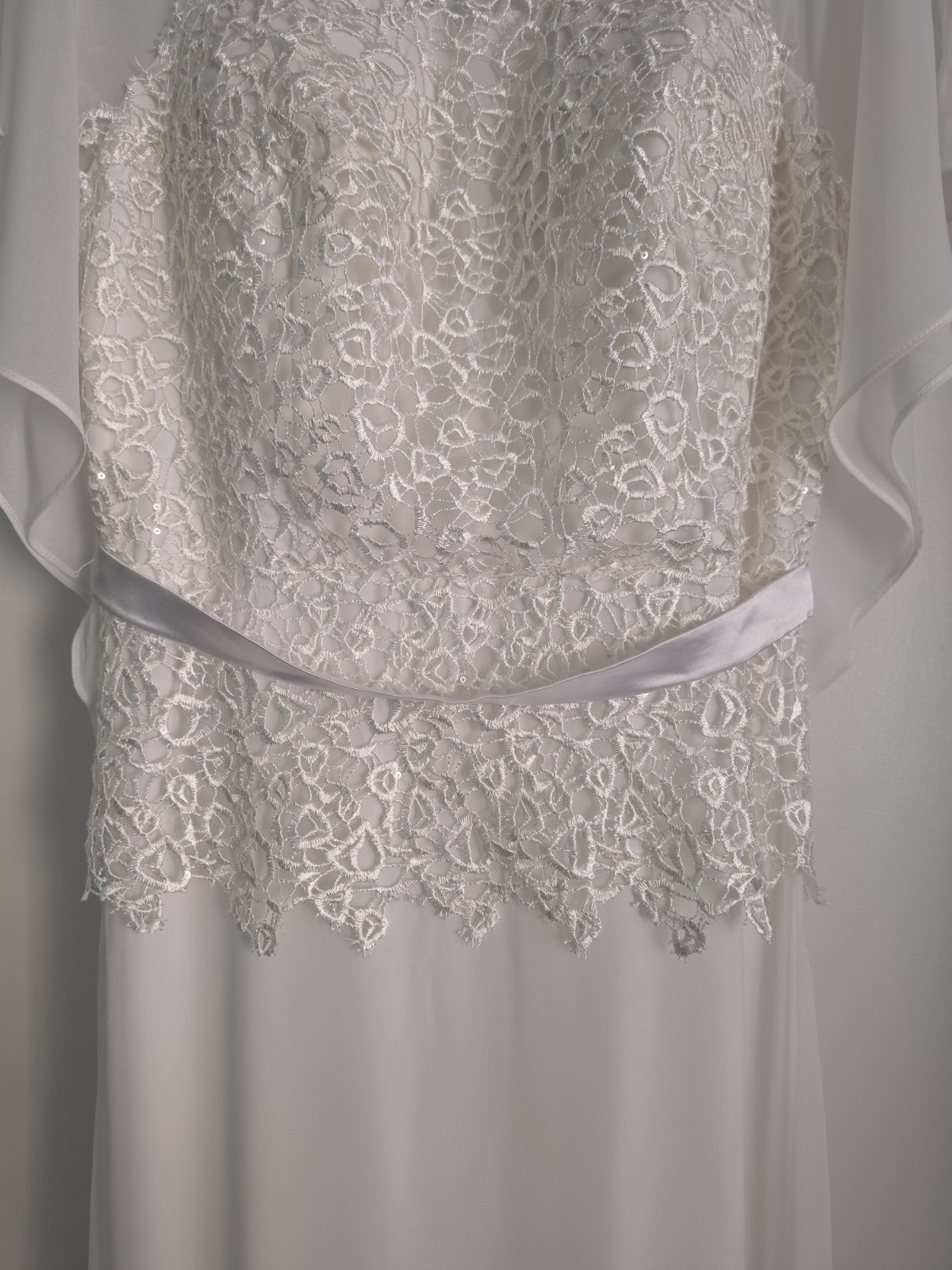 Ever Pretty Flutter Sleeve Full Length Lined Wedding Dress Size 12 Lace Detail