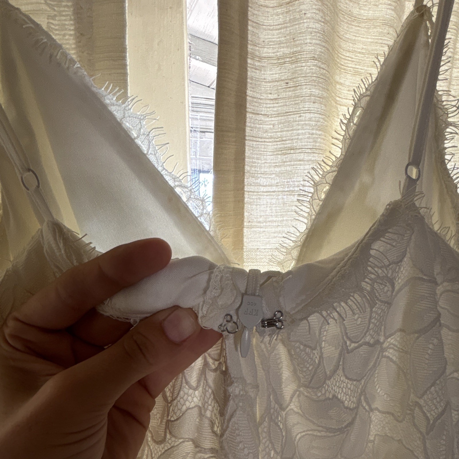 Lulu’s White Lace Maxi Bridal Wedding Dress Size Medium with Leg Split