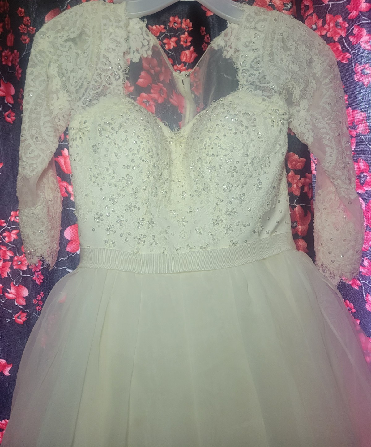 Oleg Cassini Ivory Lace Beaded Ball Gown Wedding Dress Off-Shoulder 3/4 Sleeve 0