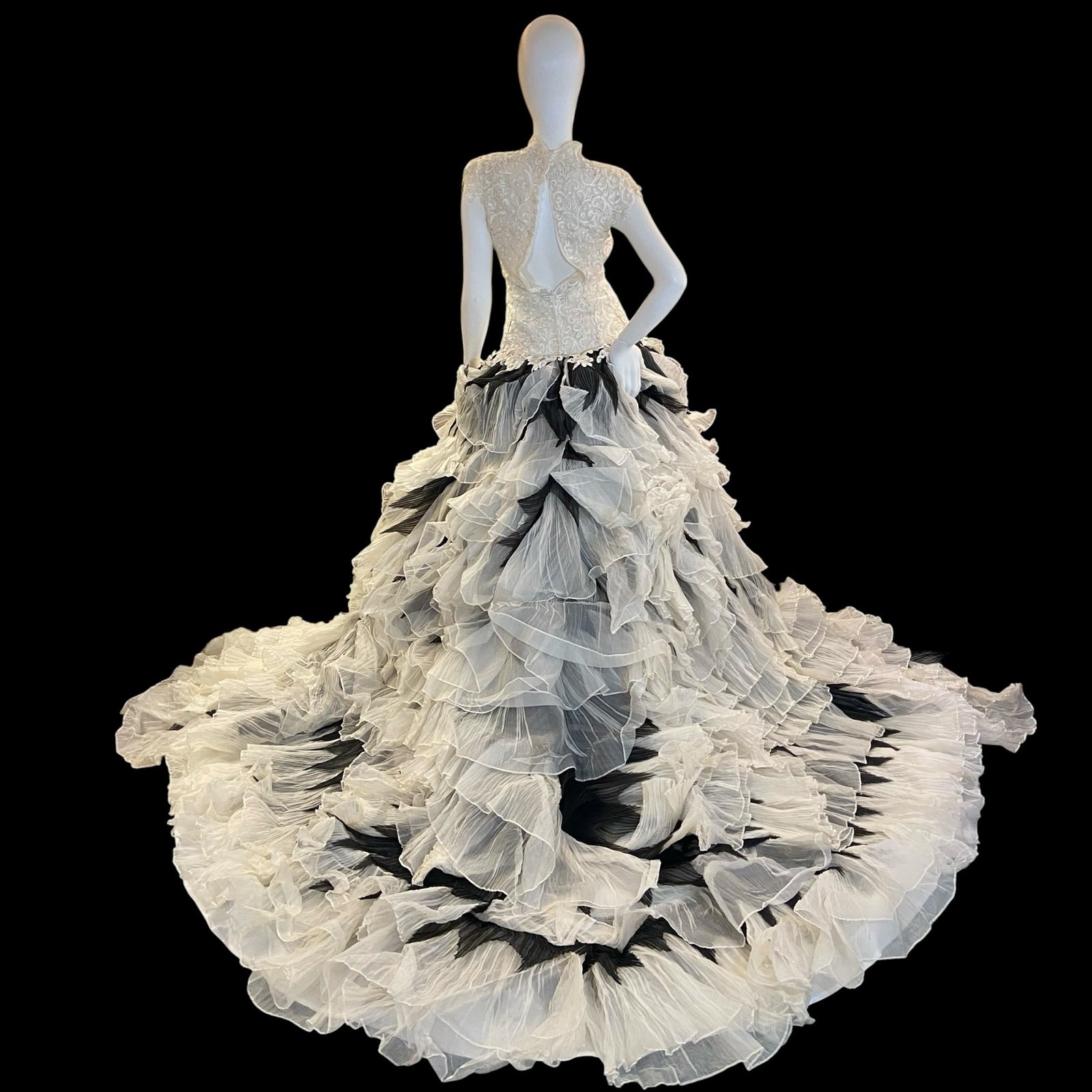 St. Pucchi 9417 Couture Wedding Dress – 2010s Black & Ivory Tiered Silk Gown