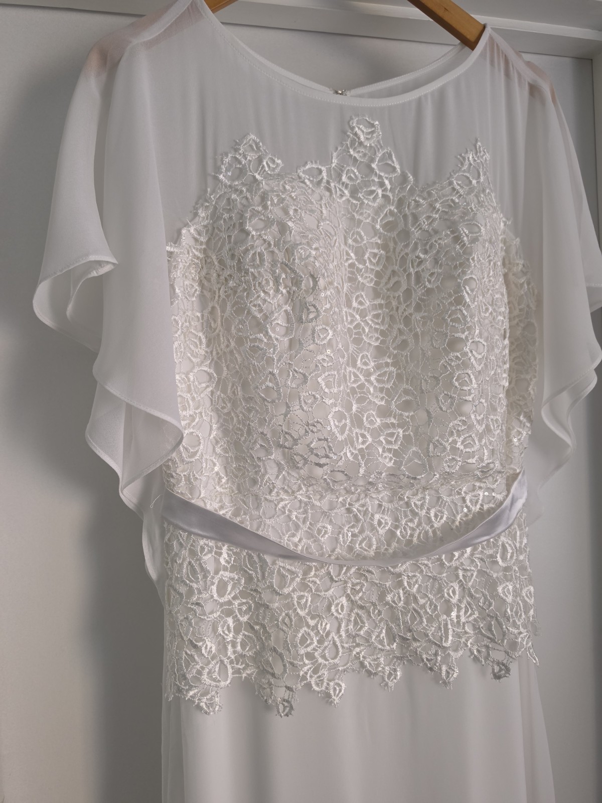 Ever Pretty Flutter Sleeve Full Length Lined Wedding Dress Size 12 Lace Detail