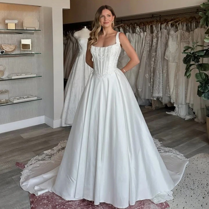A-line Satin Wedding Dresses Sleeveless Lace Appliques Bridal Dress Bride Gown
