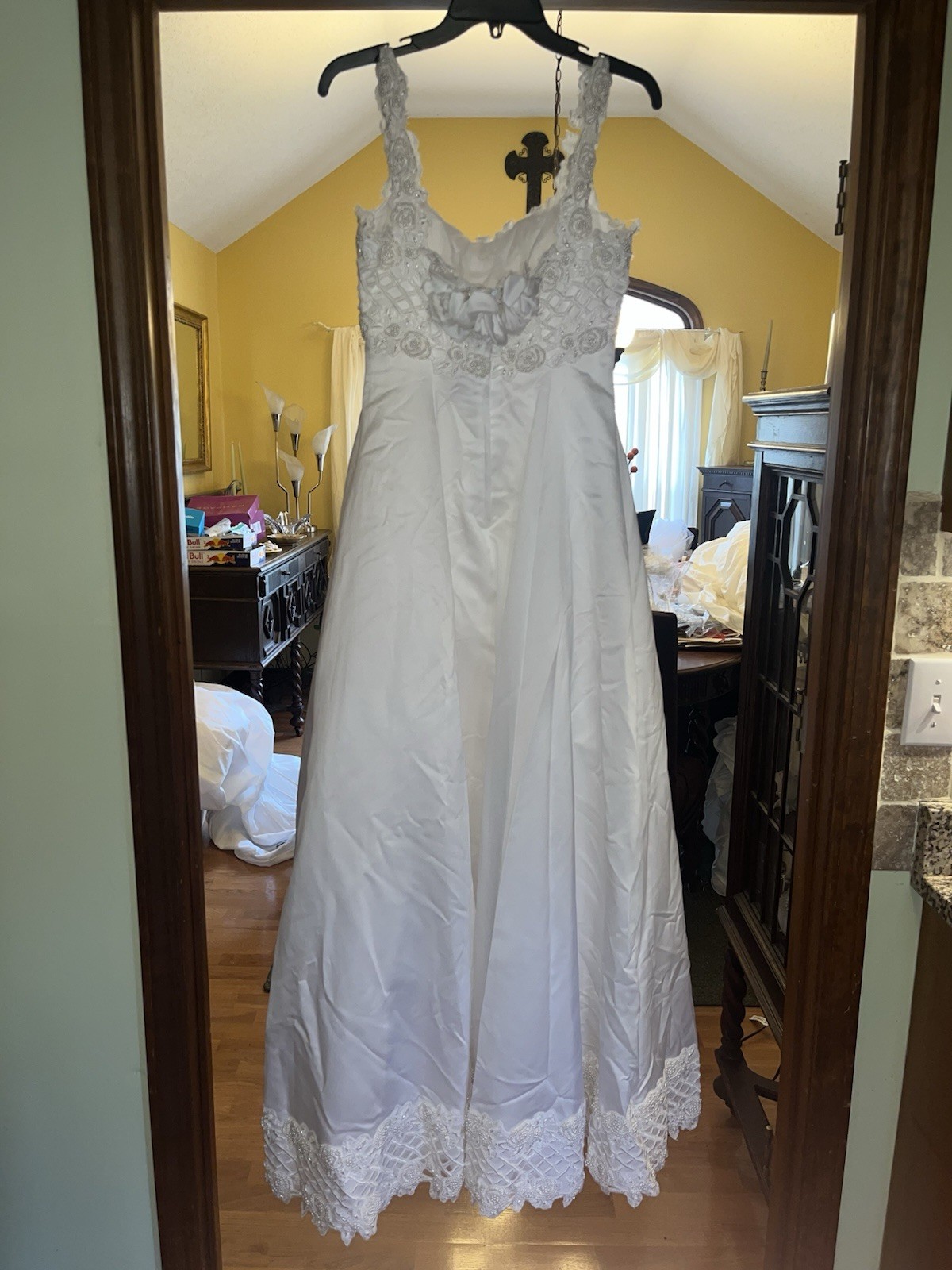Vintage Jasmine Wedding Gown/ Dress Size 8 White Beaded Style S97S5 NWT