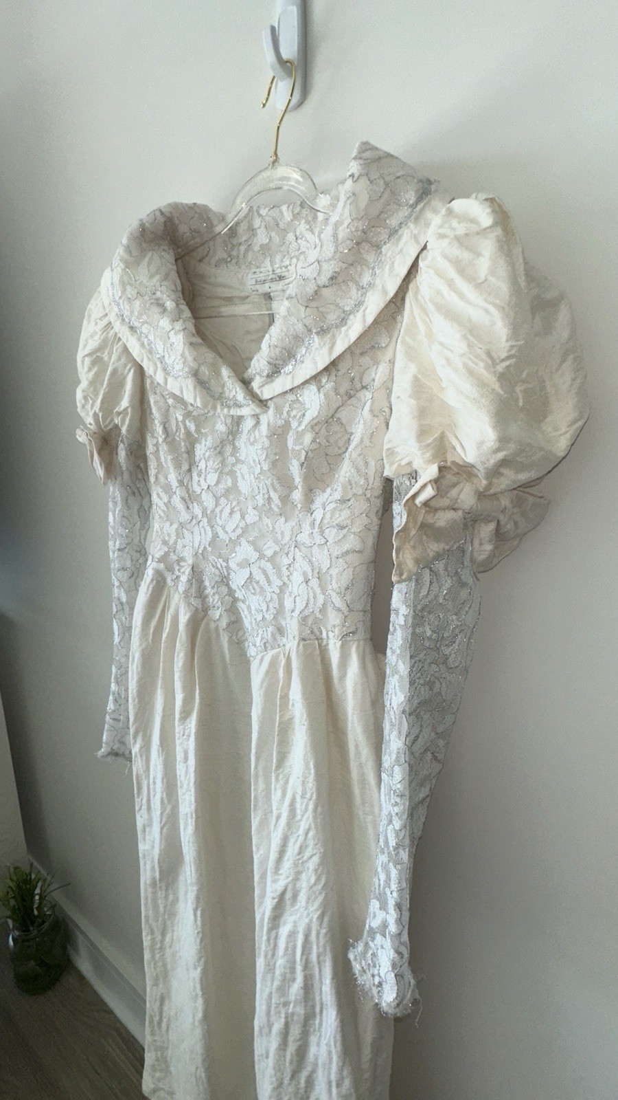 ROKSULANA Ivory Lace Off-Shoulder Short Sleeve Sheath Knee Dress Zip Back